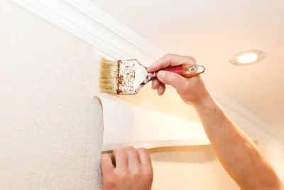 Pose de papier peint à Pirou — revêtements muraux et toiles de verre